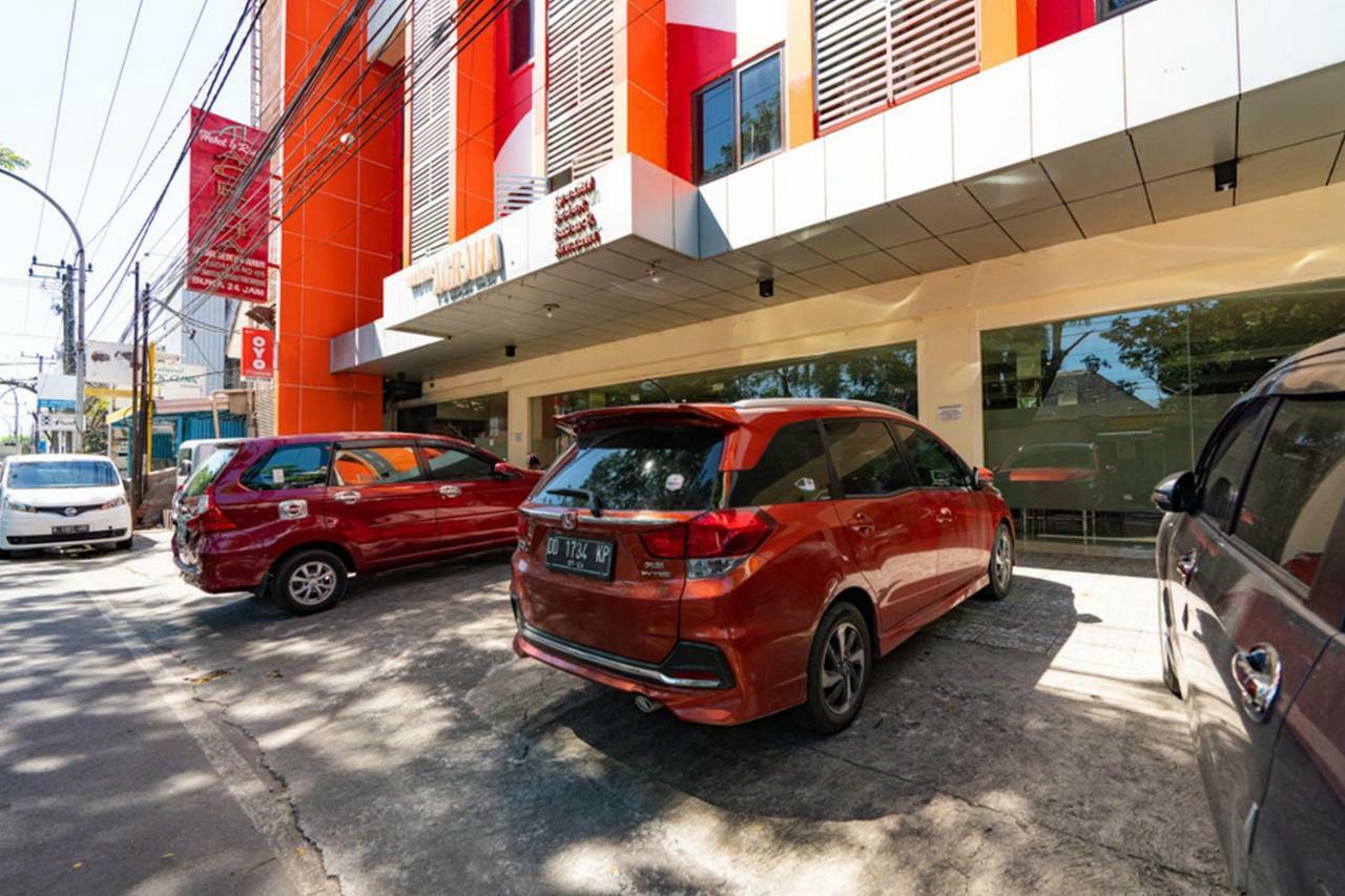 Agraha Andalas Hotel Makassar Exterior photo